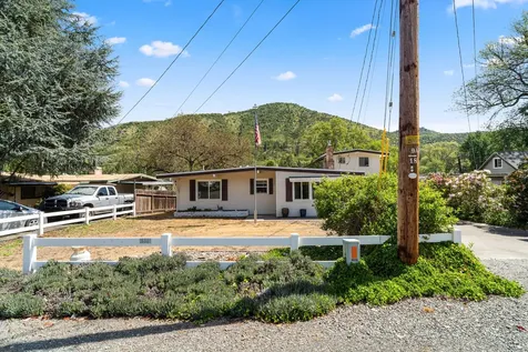 4828 Rogue River Highway Gold Hill OR 97525