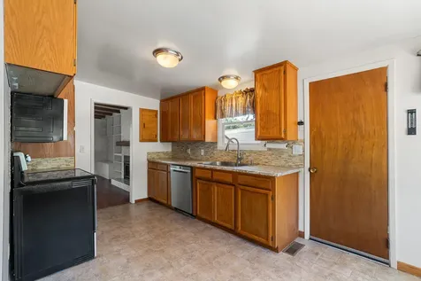 4828 Rogue River Highway Gold Hill OR 97525