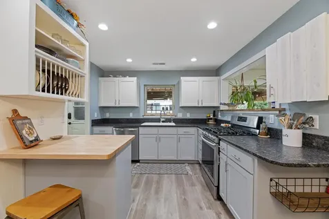 3747 Hilsinger Road Phoenix OR 97535