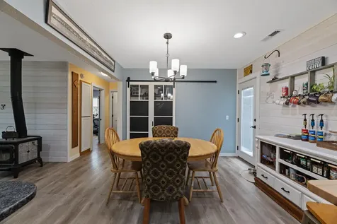3747 Hilsinger Road Phoenix OR 97535