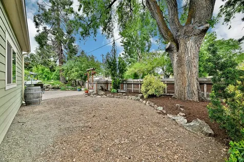 3747 Hilsinger Road Phoenix OR 97535
