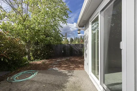 208 Independence Drive Grants Pass OR 97527