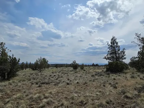 SE Hilltop Road Prineville OR 97754