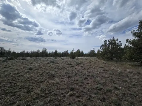 SE Hilltop Road Prineville OR 97754