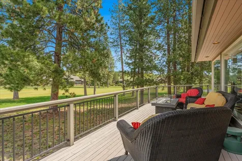 19562 Green Lakes Loop Bend OR 97702