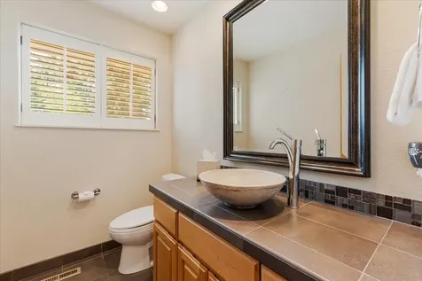 19562 Green Lakes Loop Bend OR 97702