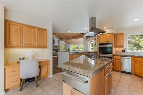 19562 Green Lakes Loop Bend OR 97702