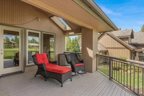 19562 Green Lakes Loop Bend OR 97702