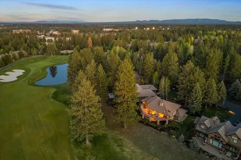19562 Green Lakes Loop Bend OR 97702