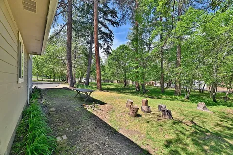 99 Andesite Drive Jacksonville OR 97530