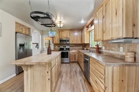 99 Andesite Drive Jacksonville OR 97530