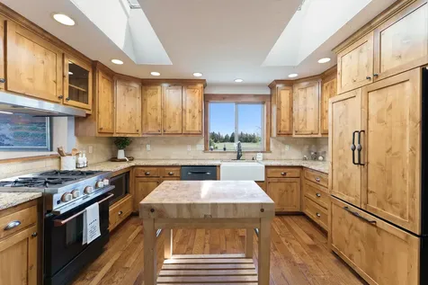 66335 White Rock Loop Bend OR 97703