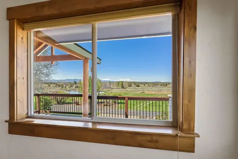 66335 White Rock Loop Bend OR 97703