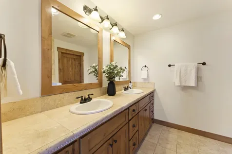 66335 White Rock Loop Bend OR 97703