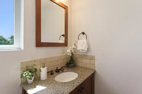 66335 White Rock Loop Bend OR 97703