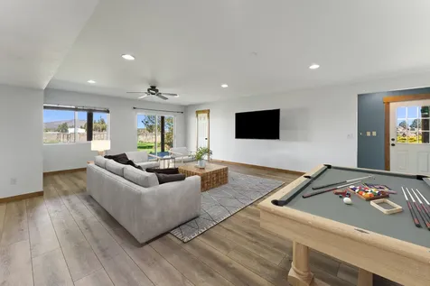 66335 White Rock Loop Bend OR 97703