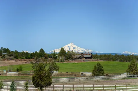 66335 White Rock Loop Bend OR 97703
