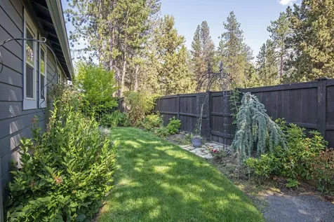 60419 Hedgewood Lane Bend OR 97702