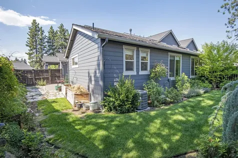 60419 Hedgewood Lane Bend OR 97702