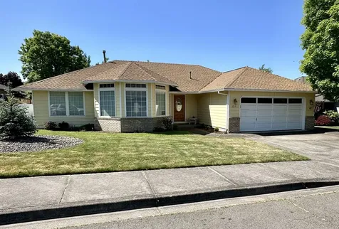 3512 Blue Blossom Drive Medford OR 97504