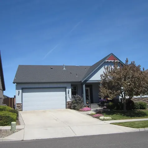 2369 NW Hazelwood Avenue Redmond OR 97756