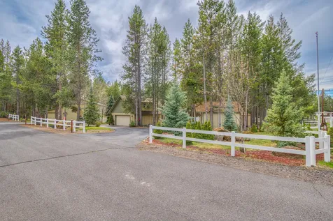 55819 Osprey Road Bend OR 97707