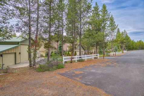 55819 Osprey Road Bend OR 97707