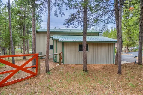 55819 Osprey Road Bend OR 97707