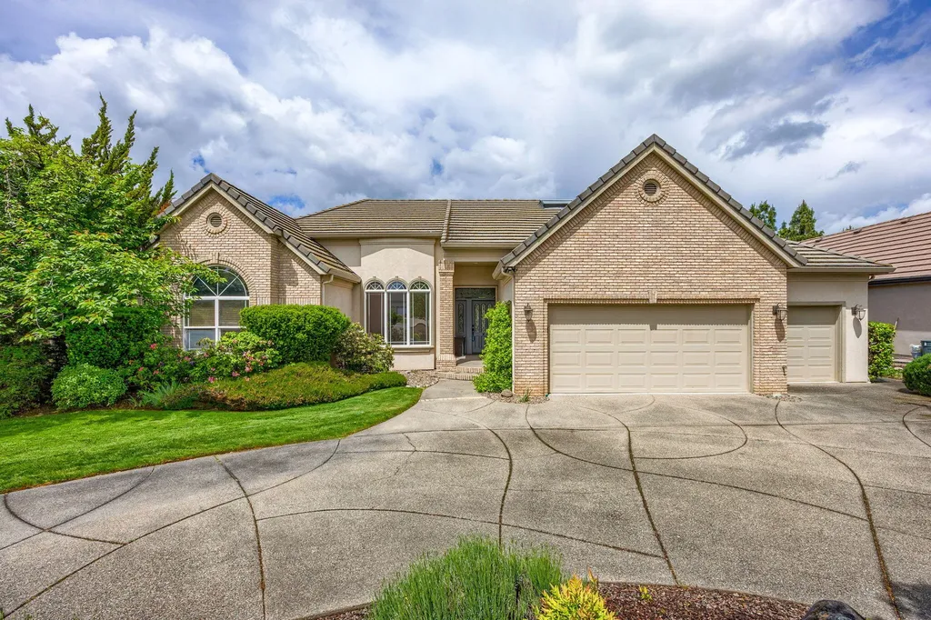 3395 Augusta Court Medford OR 97504