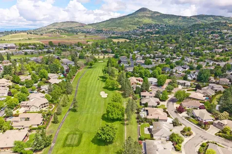 3395 Augusta Court Medford OR 97504