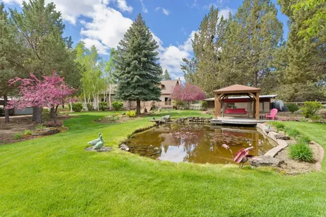 63620 Hughes Road Bend OR 97701