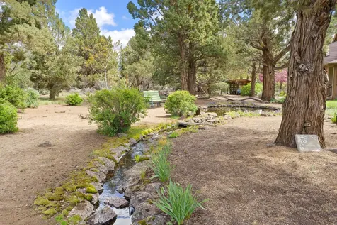 63620 Hughes Road Bend OR 97701