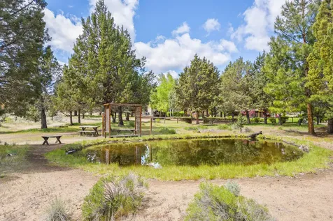 63620 Hughes Road Bend OR 97701
