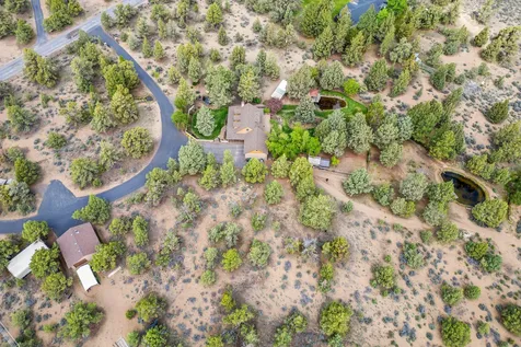 63620 Hughes Road Bend OR 97701