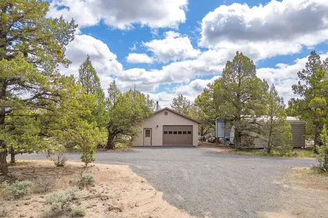 63620 Hughes Road Bend OR 97701