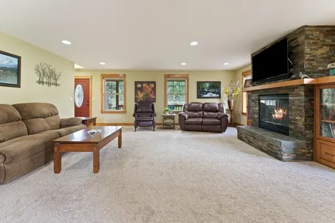 63620 Hughes Road Bend OR 97701
