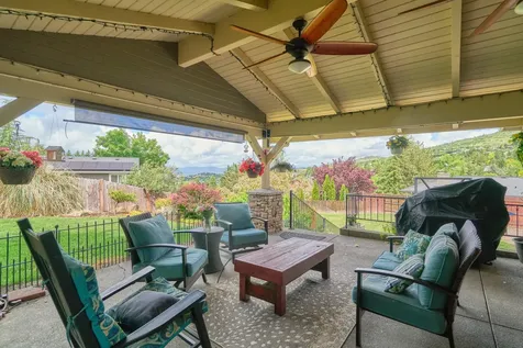 66 Monterey Drive Medford OR 97504
