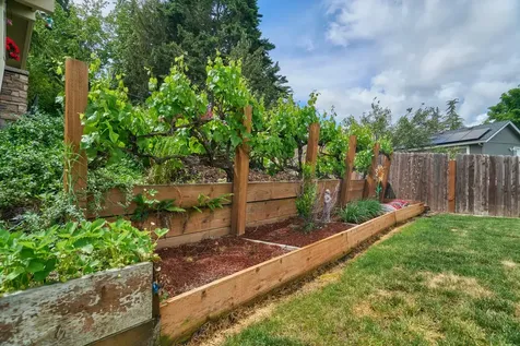 66 Monterey Drive Medford OR 97504