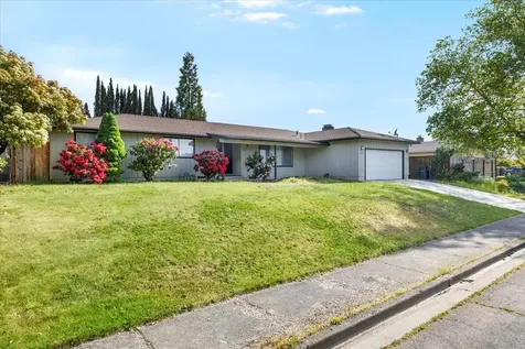 2532 Southport Way Medford OR 97504