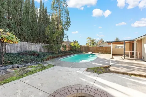 2532 Southport Way Medford OR 97504