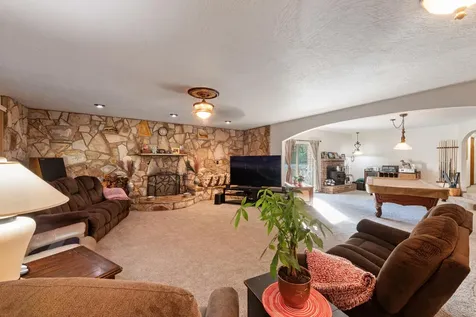 981 Oakview Drive Roseburg OR 97471