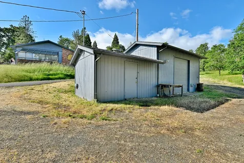 981 Oakview Drive Roseburg OR 97471