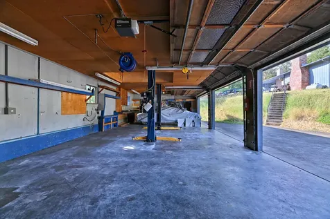 981 Oakview Drive Roseburg OR 97471