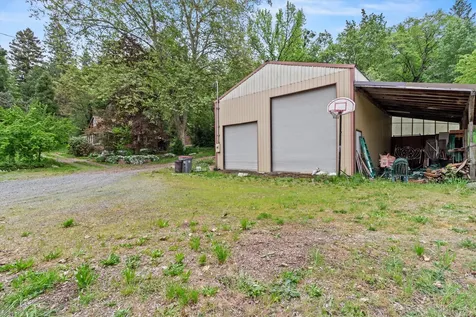 2973 Pioneer Road Medford OR 97501