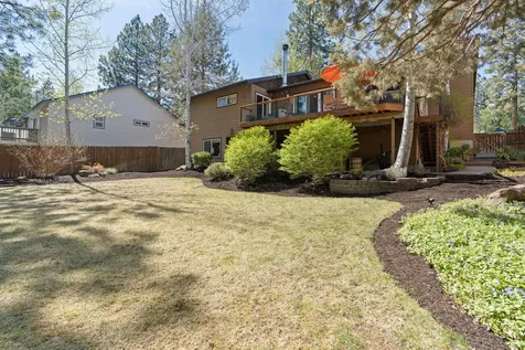 1114 NW Knoxville Court Bend OR 97703