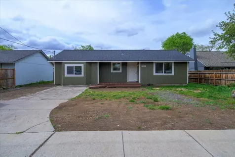 2360 SW Salmon Avenue Redmond OR 97756