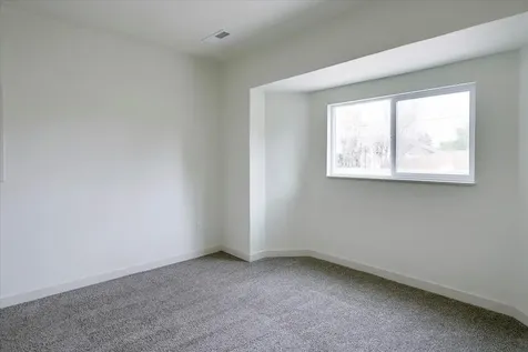 2360 SW Salmon Avenue Redmond OR 97756