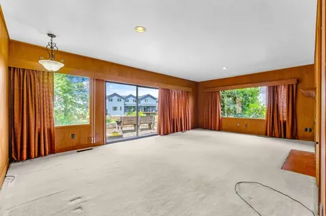 616 Cheryl Lane Phoenix OR 97535