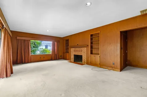 616 Cheryl Lane Phoenix OR 97535