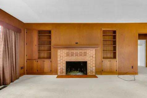 616 Cheryl Lane Phoenix OR 97535